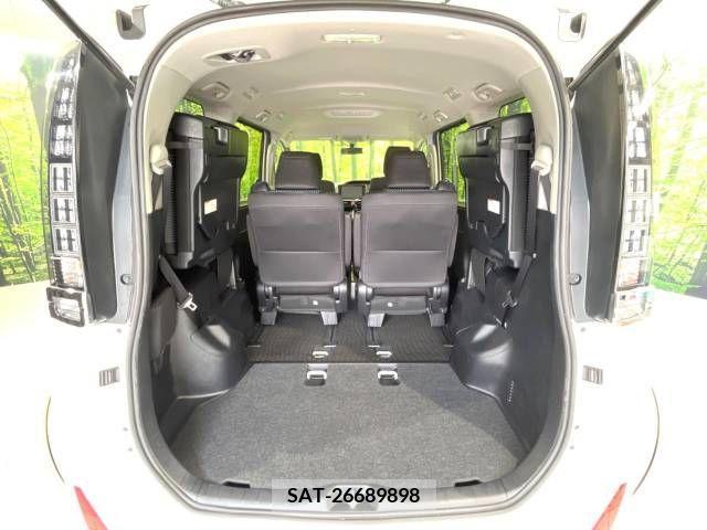Toyota VOXY 2014-08 321425-10