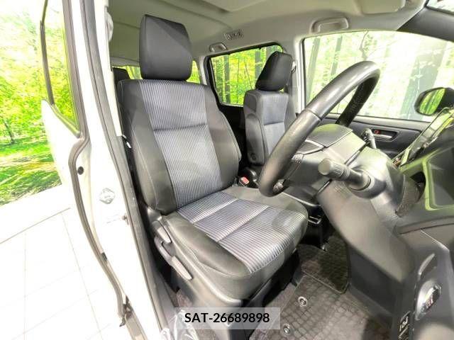 Toyota VOXY 2014-08 321425-8