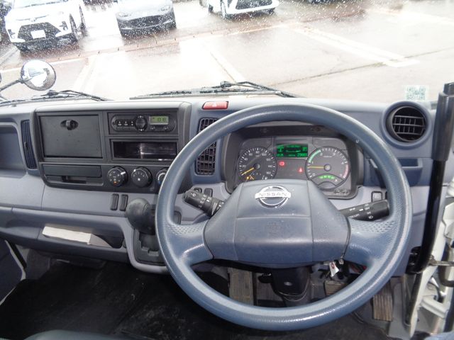 Nissan ATLAS 2015-10 181319-7