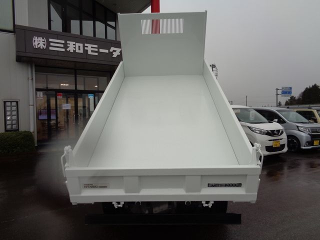 Nissan ATLAS 2015-10 181319-16