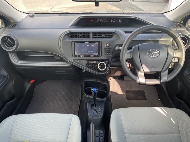 Toyota AQUA 2018-09 21453-1