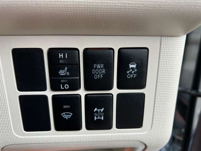 Toyota SPADE 2014-02 1052-13