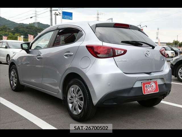 Mazda DEMIO 2019-06 359370-17