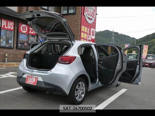 Mazda DEMIO 2019-06 359370-19