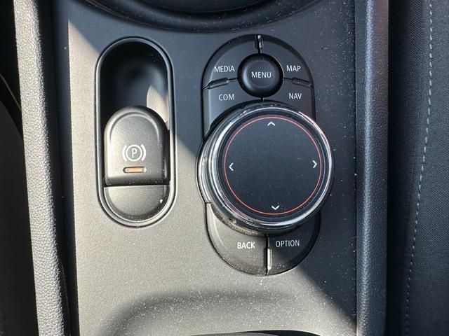 Bmw MINI 2019-05 183430-21