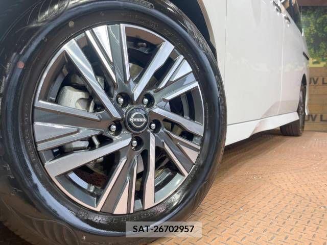 Nissan SERENA 2023-05 284306-12
