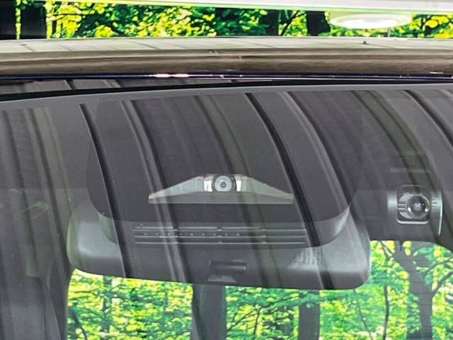 Toyota NOAH 2023-07 181278-4