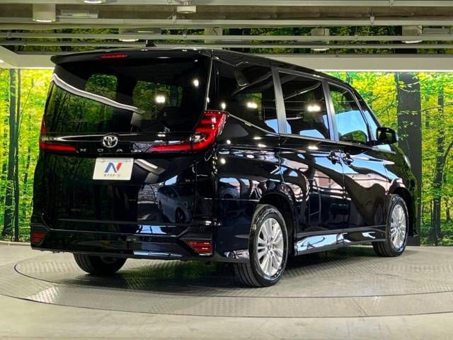 Toyota NOAH 2023-07 181278-18