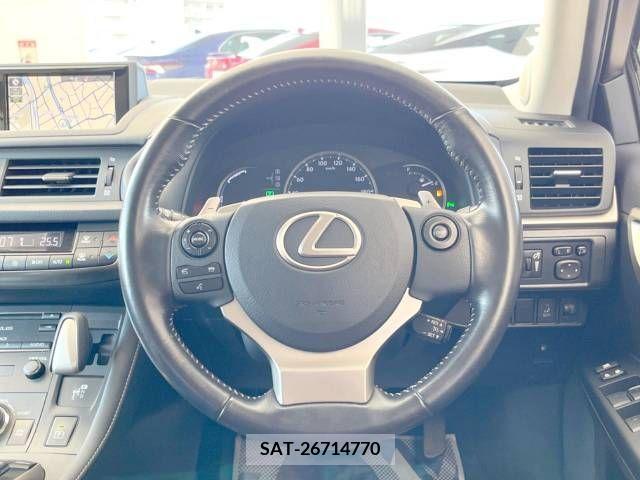 Lexus CT 2015-12 245060-11