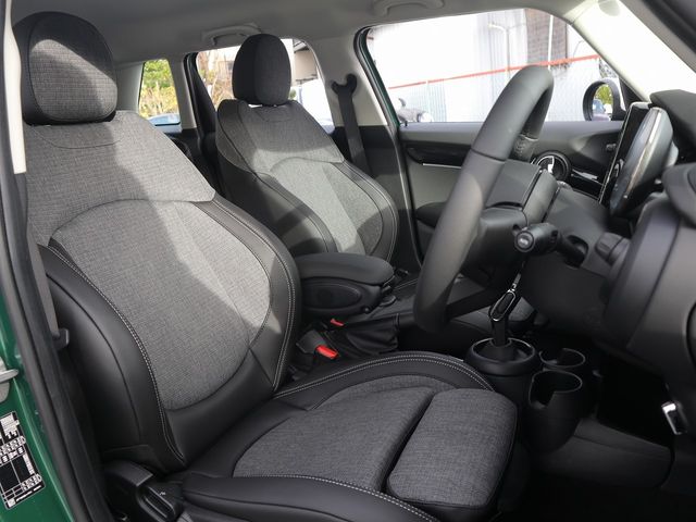 Bmw MINI 2022-11 103-16