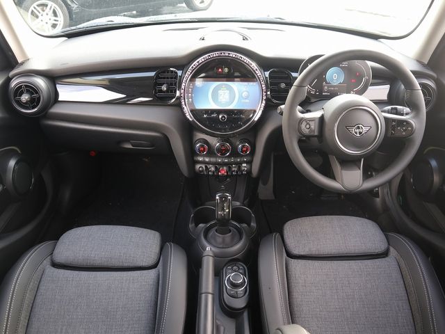 Bmw MINI 2022-11 103-22