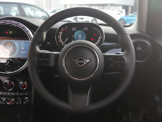 Bmw MINI 2022-11 103-23
