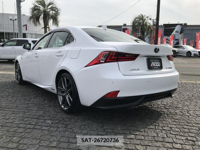 Lexus IS 2014-01 240303-2