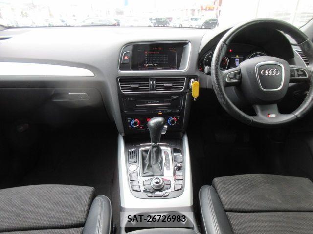 Audi Q5 2010-02 200768-6