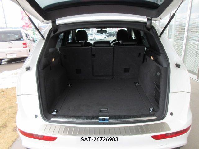 Audi Q5 2010-02 200768-7