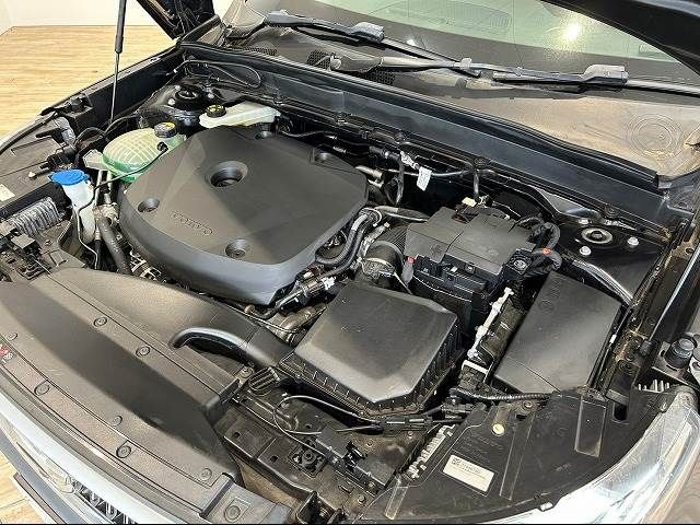 Volvo XC40 2019-03 181137-19