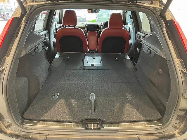 Volvo XC40 2019-03 181137-10