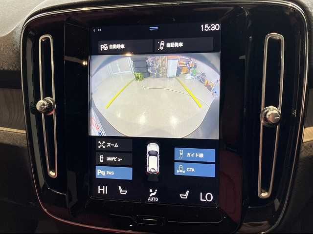 Volvo XC40 2019-03 181137-3