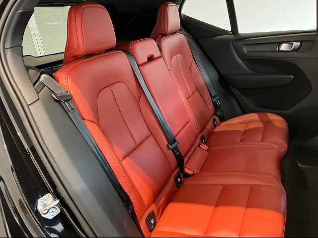 Volvo XC40 2019-03 181137-9