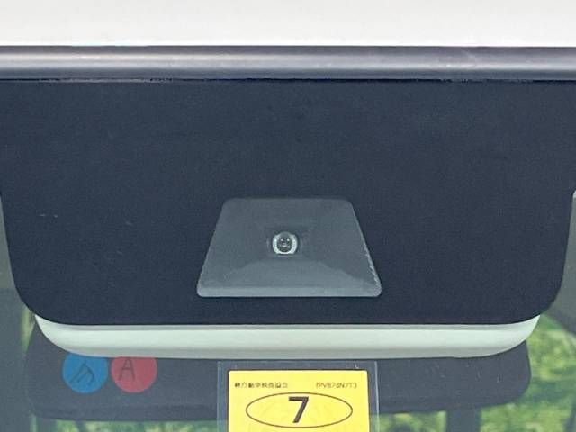 Honda N BOX 2023-03 180581-2
