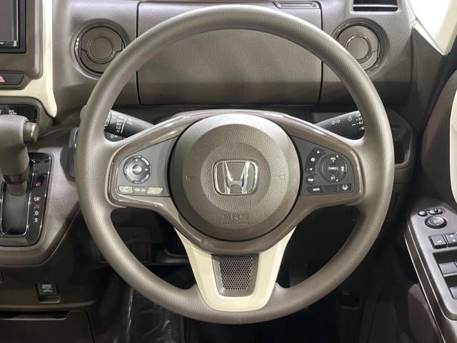 Honda N BOX 2023-03 180581-11