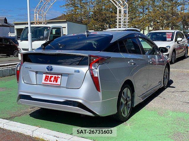 Toyota PRIUS 2016-06 214692-2