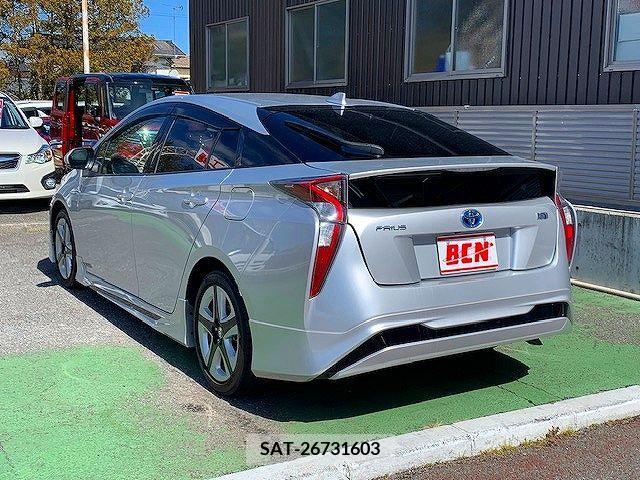 Toyota PRIUS 2016-06 214692-8