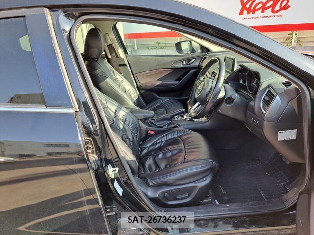 Mazda AXELA HYBRID 2016-07 235506-6