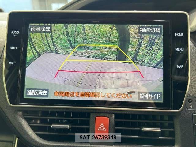 Toyota VOXY 2021-07 332572-3