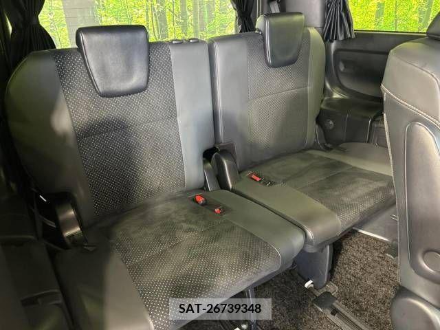 Toyota VOXY 2021-07 332572-9