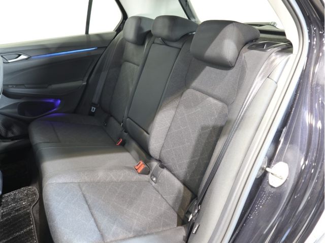 VolksWagen GOLF 2021-08 21174-20