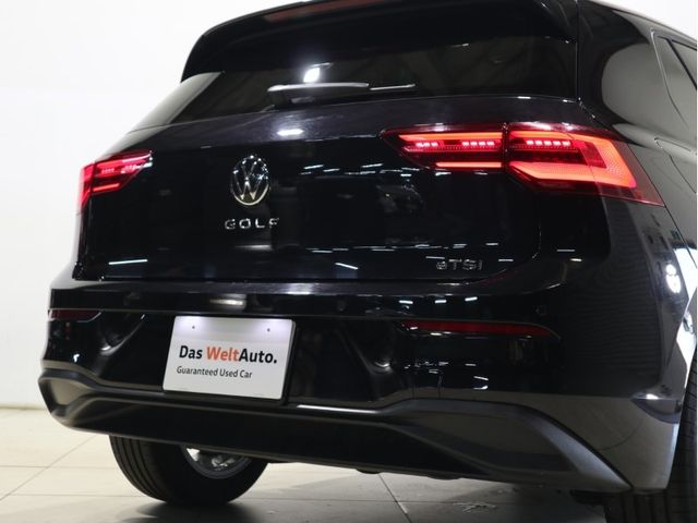 VolksWagen GOLF 2021-08 21174-6