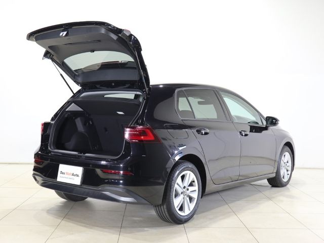 VolksWagen GOLF 2021-08 21174-8