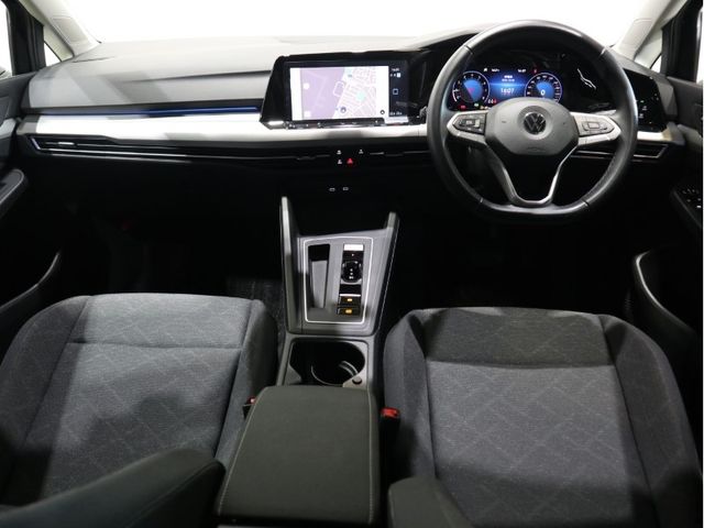 VolksWagen GOLF 2021-08 21174-9