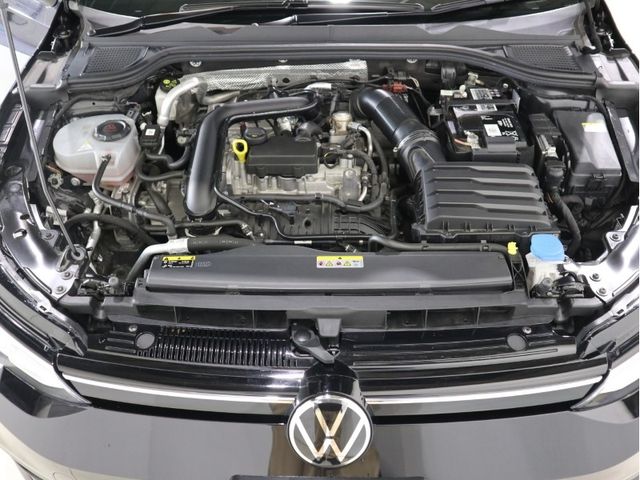 VolksWagen GOLF 2021-08 21174-25