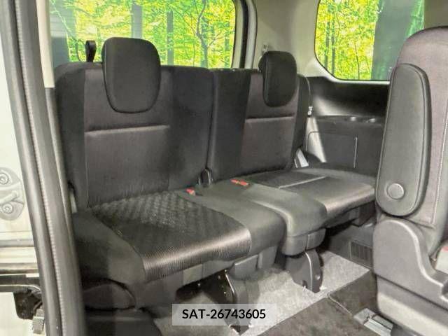 Nissan SERENA 2019-02 284130-11