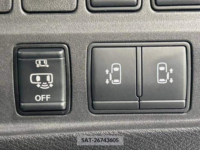 Nissan SERENA 2019-02 284130-8