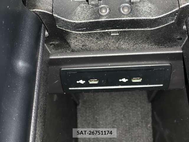 Mercedes Benz EQB 2022-12 226066-15