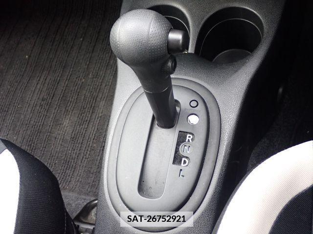 Nissan NOTE 2019-07 378713-15