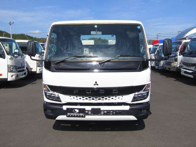 Mitsubishi CANTER 2023-05 27247-1