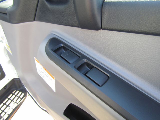 Mitsubishi CANTER 2023-05 27247-22