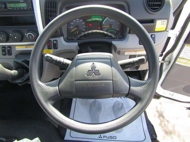 Mitsubishi CANTER 2023-05 27247-13
