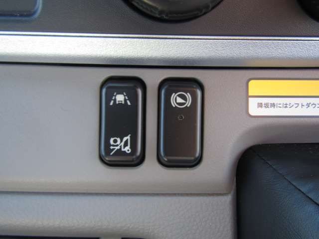 Mitsubishi CANTER 2023-05 27247-16
