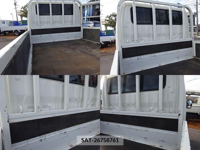 Hino DUTRO 2018-04 207169-3