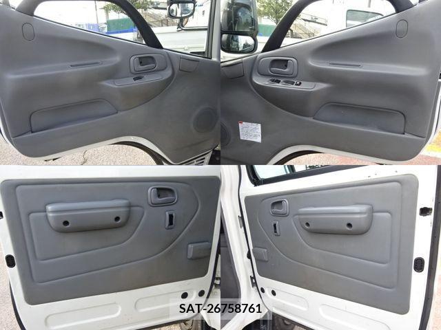 Hino DUTRO 2018-04 207169-16