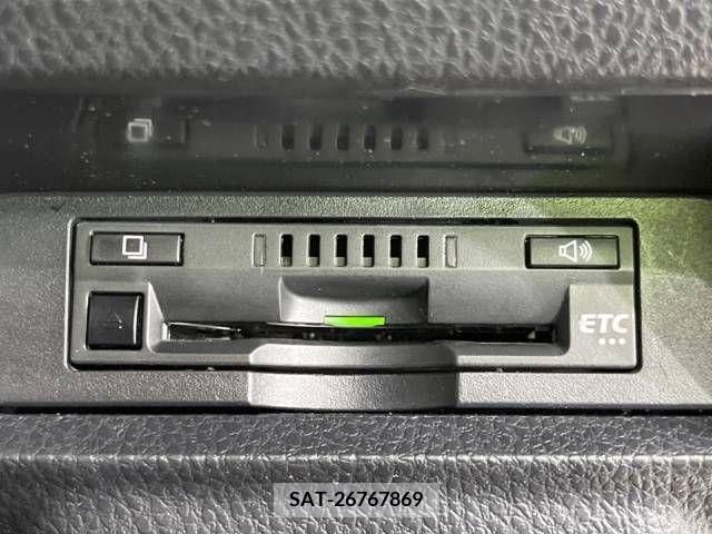 Toyota VOXY 2020-02 288955-6