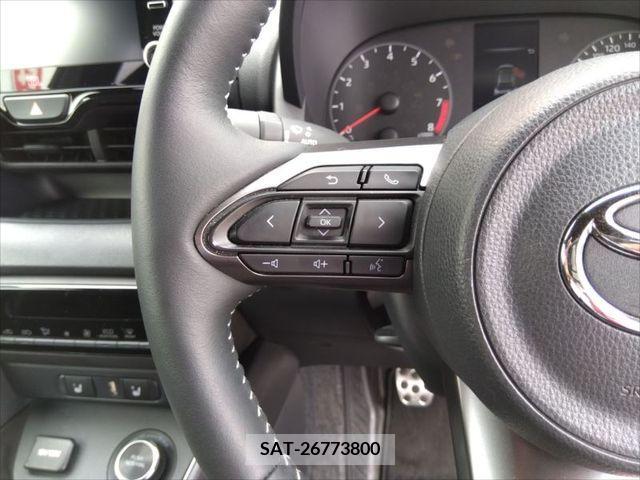 Toyota YARIS 2021-09 271163-18