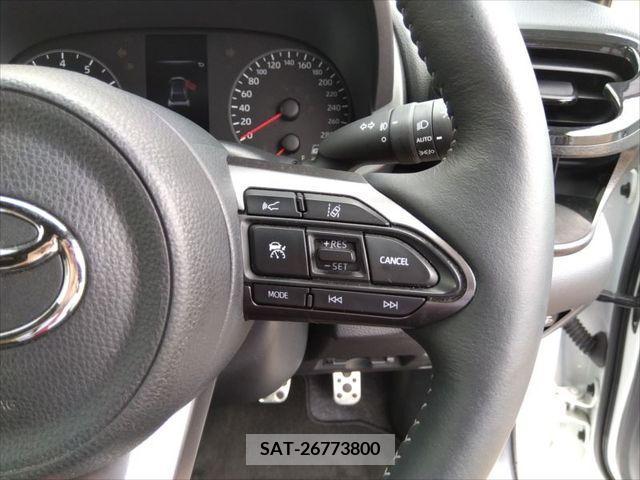 Toyota YARIS 2021-09 271163-19