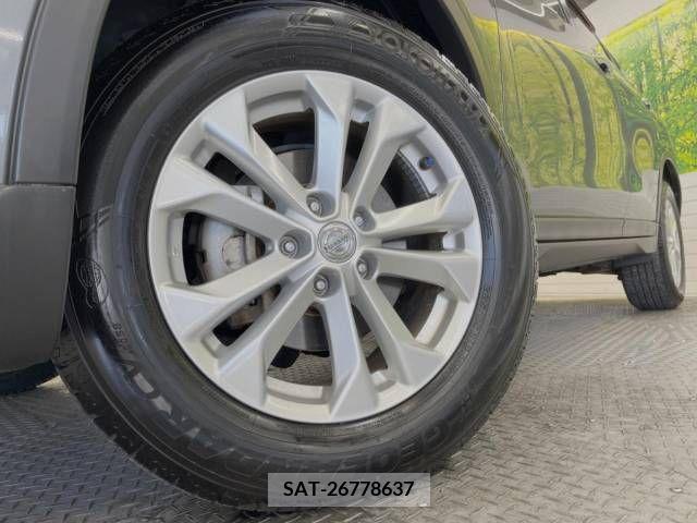 Nissan X-TRAIL 2016-06 212067-13