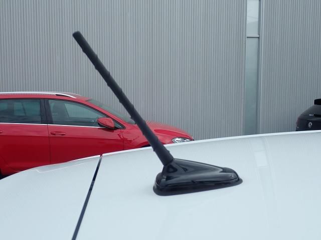 VolksWagen POLO 2021-10 194782-19